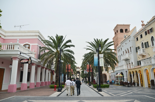 Chow upbeat about Macau Fisherman’s Wharf immigration post