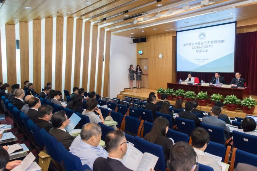 Macau lawmakers point out flaws in Five-Year Plan