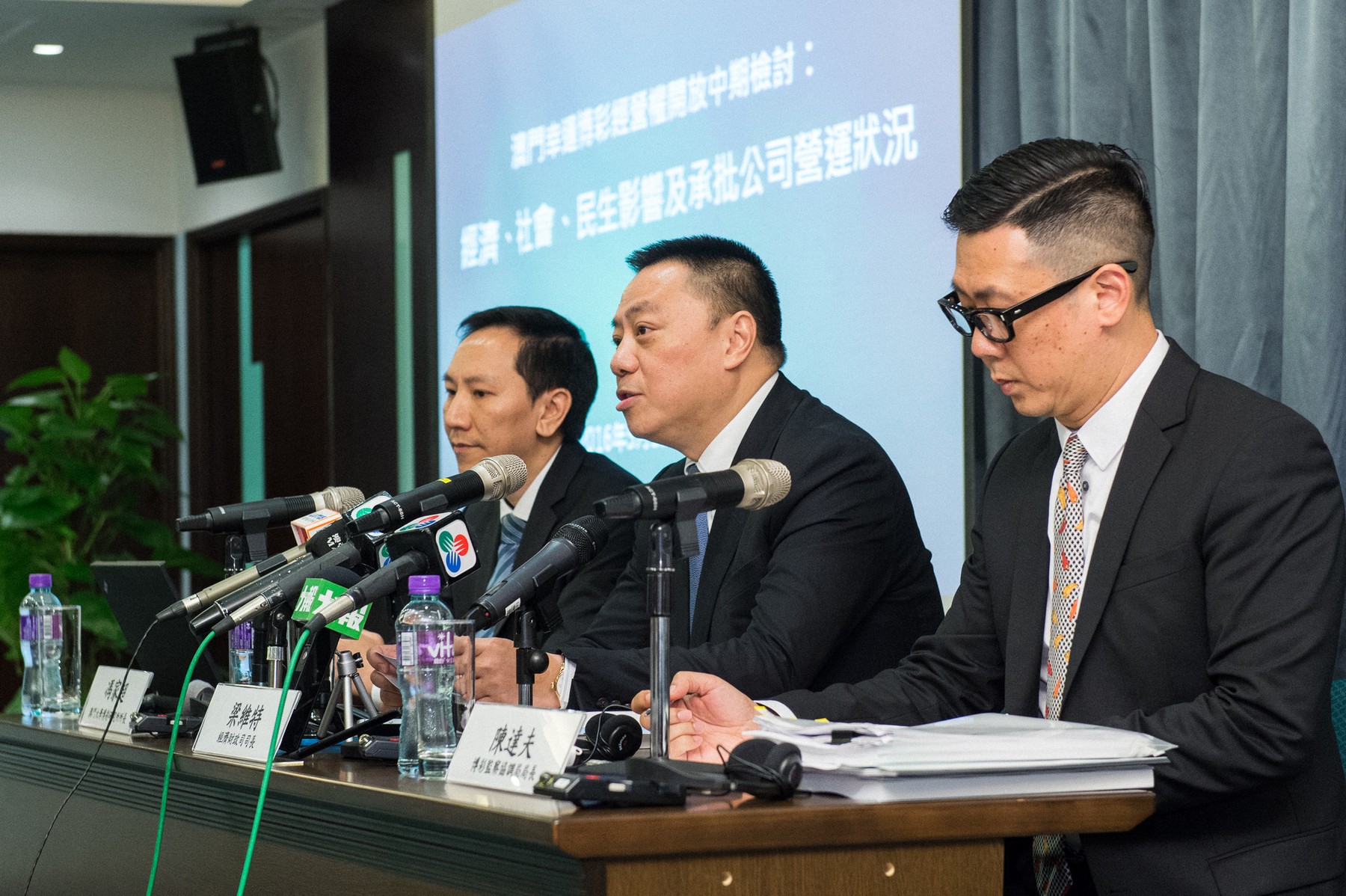Macau’s mid-term gaming report not related to renewal of concessions
