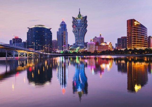 EIU forecasts Macau’s economy to shrink 4.0 pct in 2015