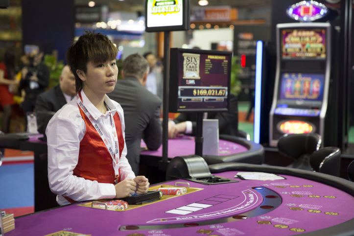 Macau government says no change to ‘local dealers only’ policy