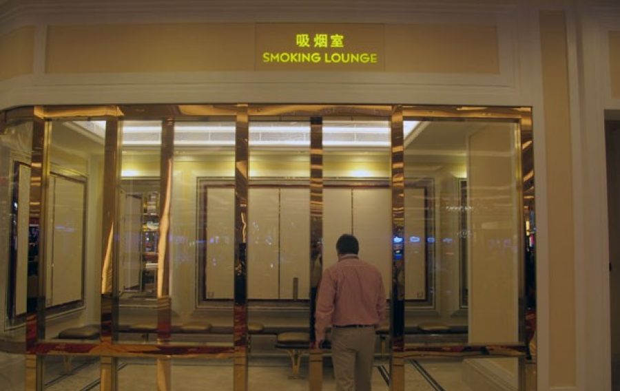 Macau casinos want 73 more smoking lounges