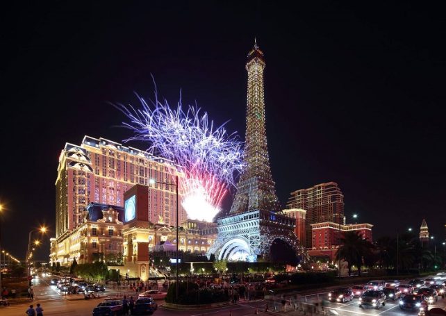 Sheldon Adelson says he wants to build more in Macau