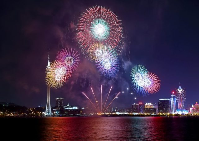 Japan wins Macao International Fireworks contest