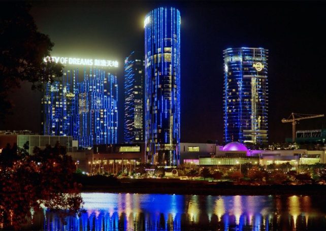 Melco Crown income rises 22 per cent in Q3