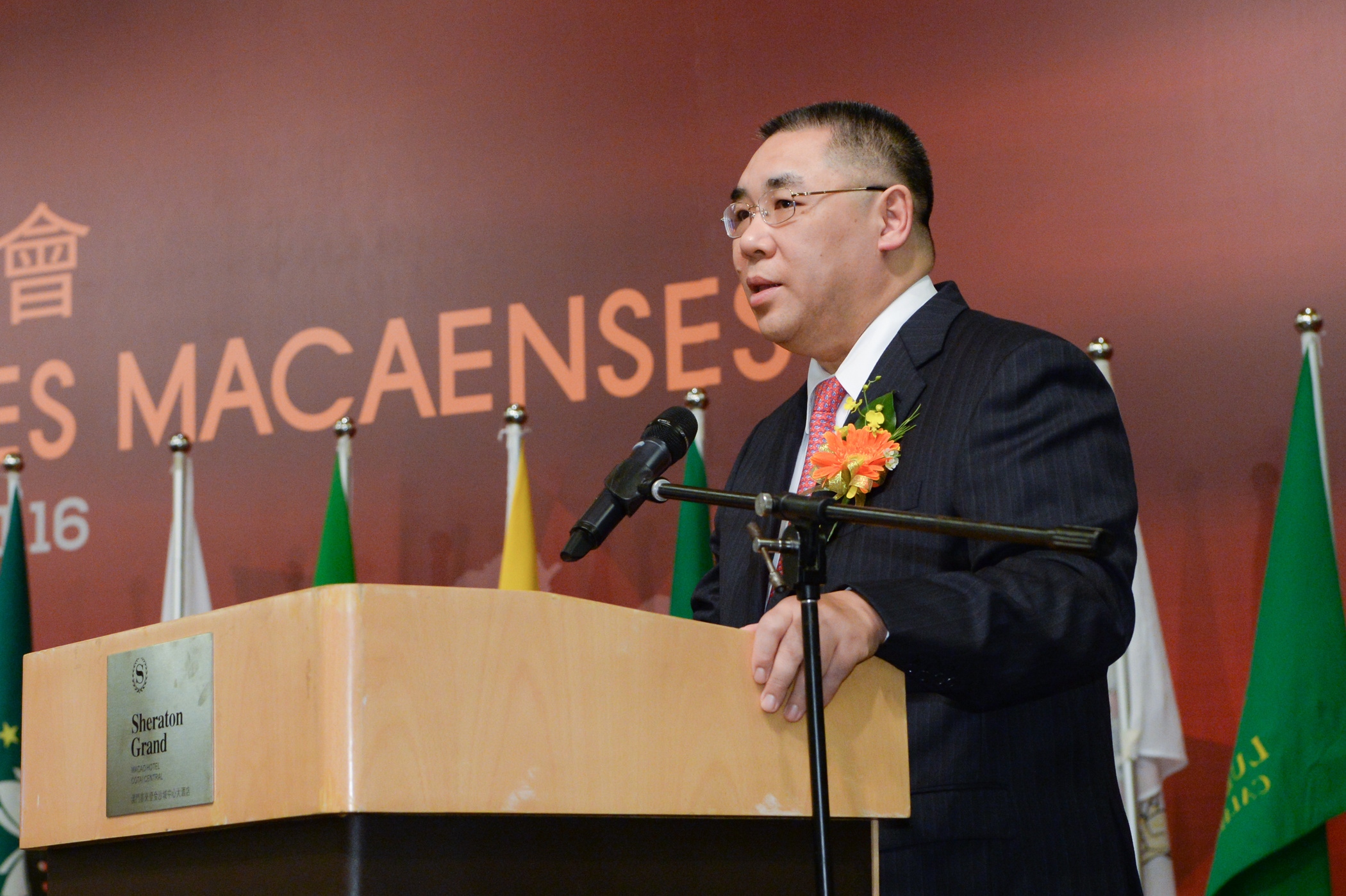 Chui praises Macanese community