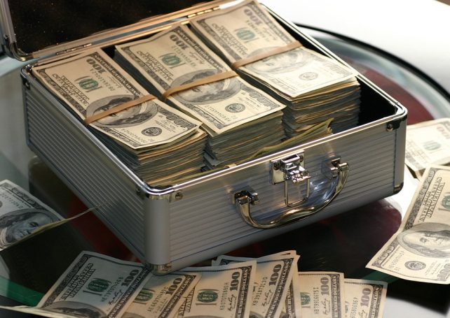 Macau to control entry of cash in the borders starting from November