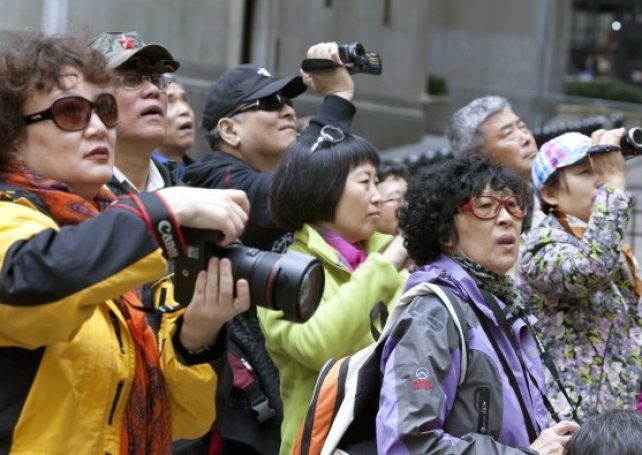 Macau’s visitors arrivals drop 5.6 percent in February 2017