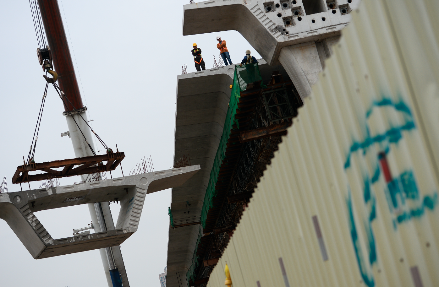 Commentator urges government to say how it will fund LRT operation