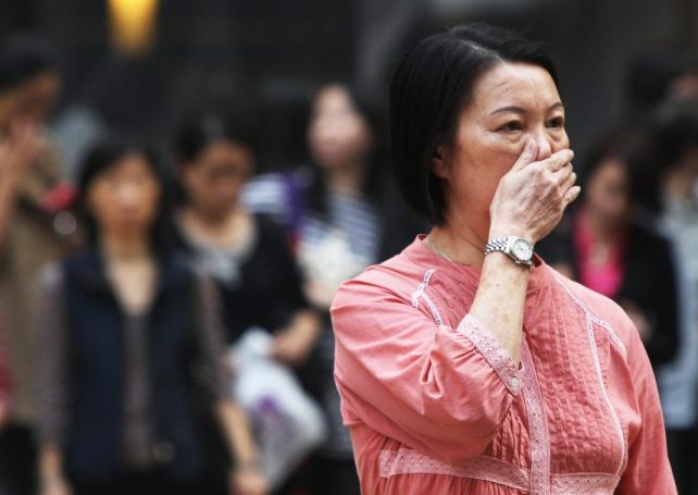 Air quality slightly worsens
