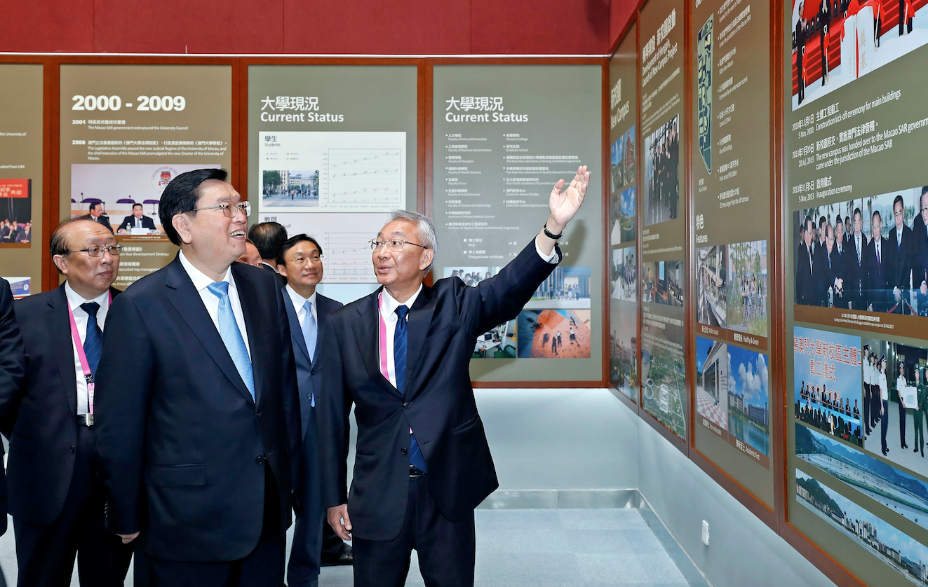 Zhang encourages students with ‘3 hopes’