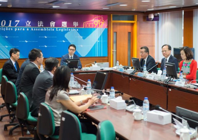 Record number of lists vie for seats in legislature