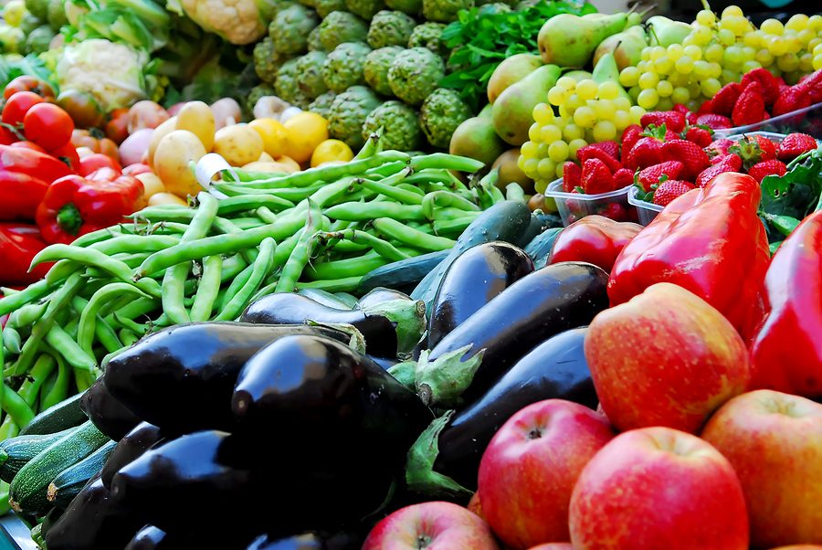 Customs seize 330 kg of smuggled fresh food
