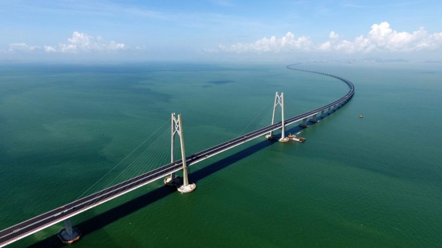 Surfacing of Hong Kong-Zhuhai-Macau main body is completed