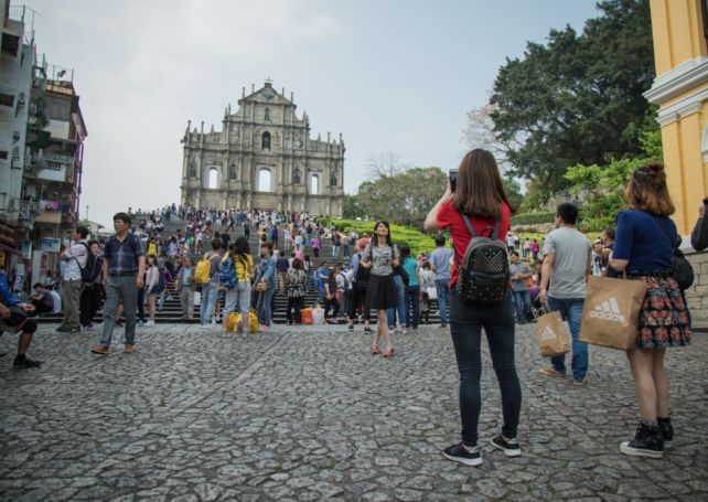 Macau receives more than 15.5 million visitors in the first half of 2017