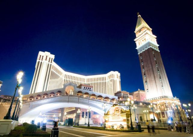 Las Vegas Sands posts 62 percent jump in 2Q profit on Macau and Singapore