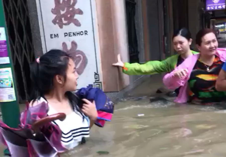Total chaos in Macau as typhoon Hato hits