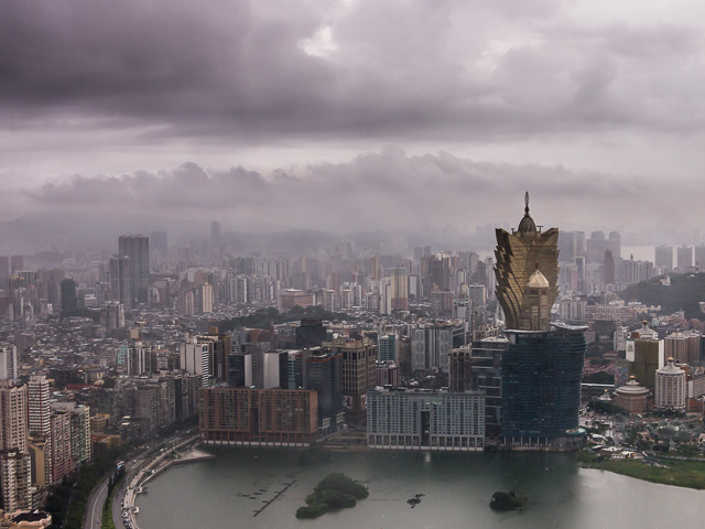 Typhoon signal 8 hoisted in Macau
