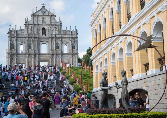 Visitors’ non-gaming spending reaches almost US$ 7.7 billion in 2017