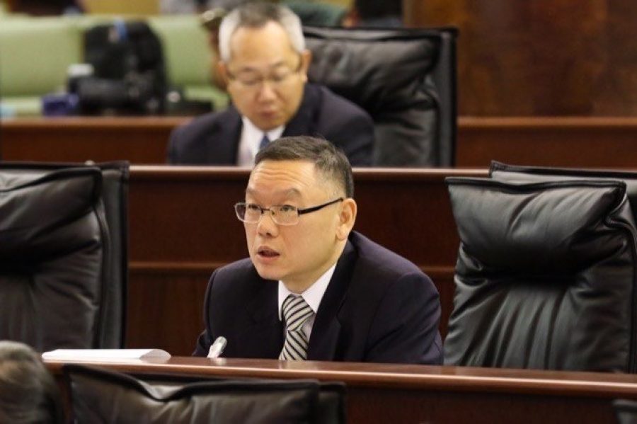 Chief Executive’s cousin awarded MOP1.15 million contract to study traffic lights