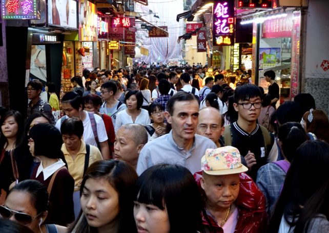 Visitors rise 15.9 pct to 3.4 million in April