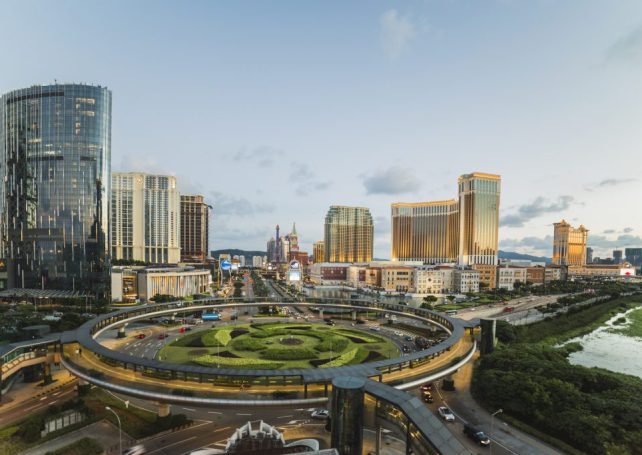Hotels report record 14.1 million guests in 2018
