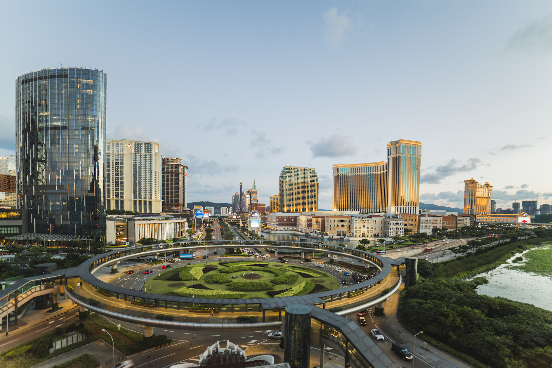 Hotels report record 14.1 million guests in 2018