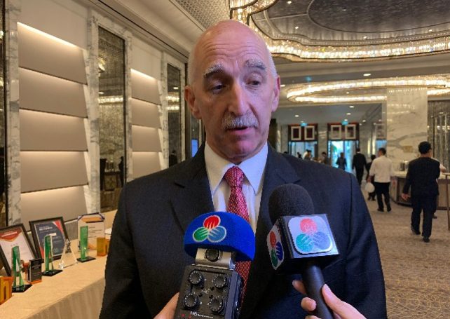 MGM chief expects better gaming business next year