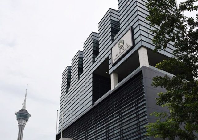 Vet gets 4 years’ jail for abuse of power, false income statements