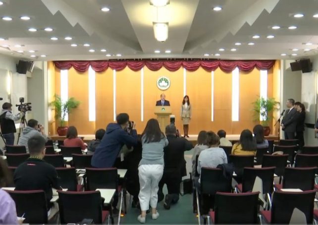 No reason to ban visitors from Wuhan, said Chief Executive Ho Iat Seng