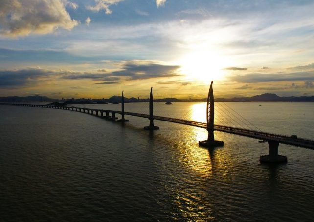 Macau residents that have been in Mainland China to be quarantined if entering Hong Kong