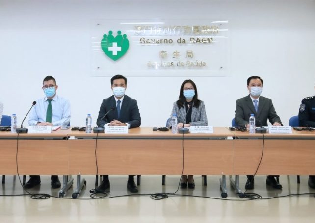 1,200 locals studying outside Macau sign up for facemasks