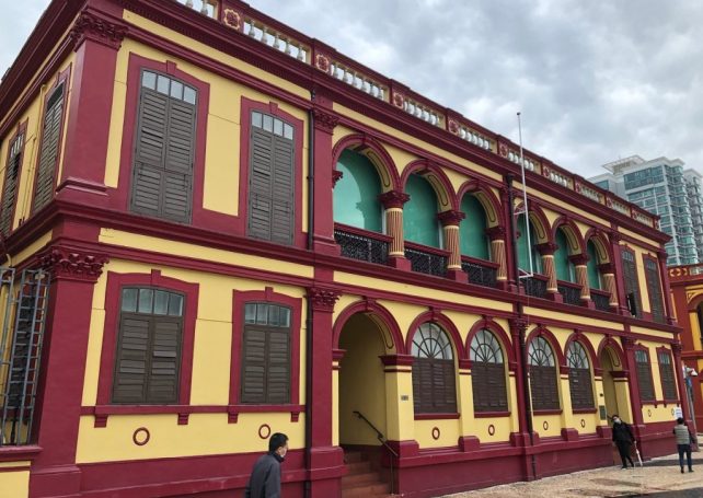 Public libraries reopen with special arrangements