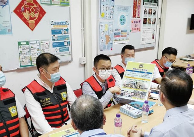 Police raise awareness of storm-surge evacuation plan