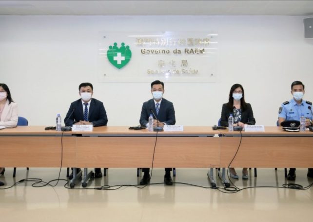 Government mulls changing facemask guidelines