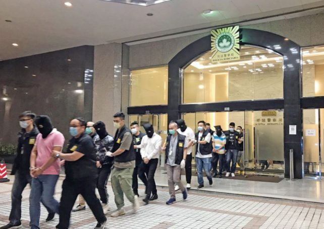 Local, mainland police bust drug-smuggling gang led by Hong Kong man