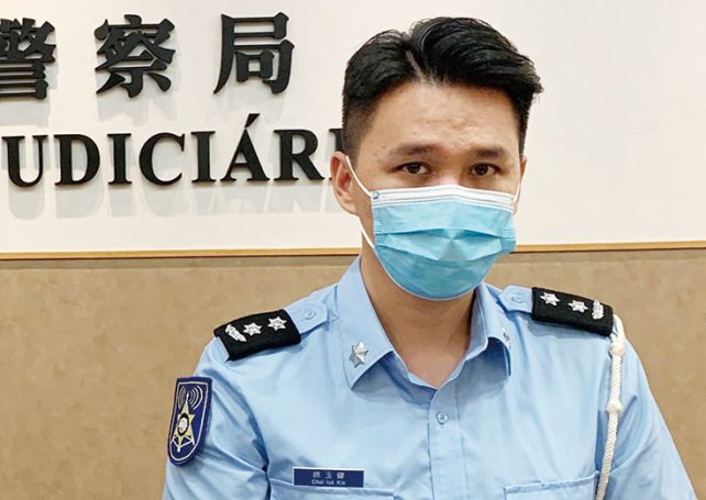 Woman beats colleague, bites police officers