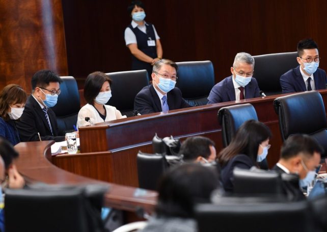 Lawmakers pass bill allowing government to provide more bank loan guarantees for SMEs