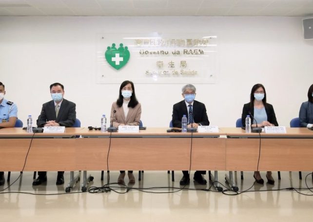 Baby swallows swab tip in virus testing