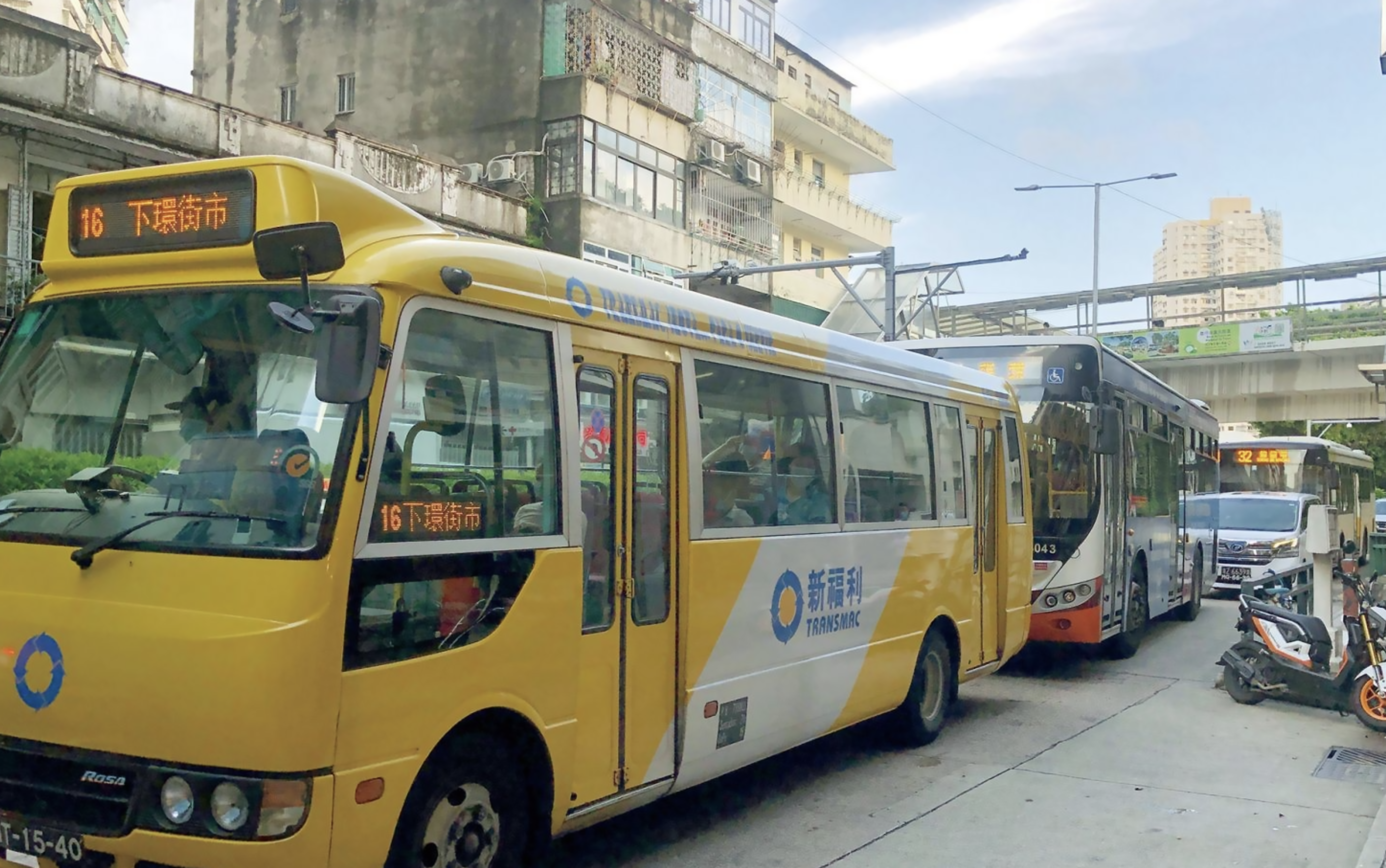 All public buses must be eco-friendly by 2024