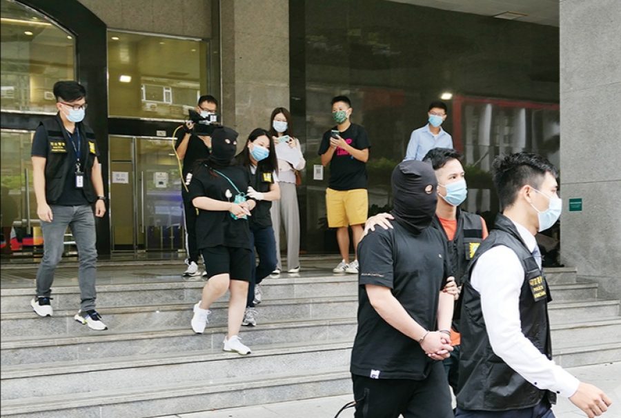Couple cheat 2 men out of HK$10 million in casino chip deal