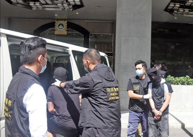 3 men busted for selling ice & magu