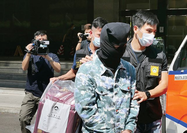Man embezzles friend’s 7 Scotch whisky bottles, reselling them for MOP 100,000