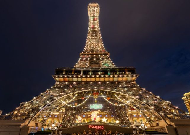 Let your season of wonder unfold at The Parisian Macao in Cotai