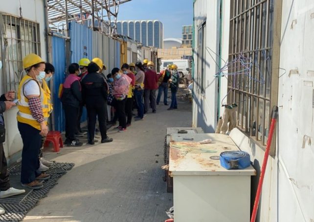 Cotai construction workers ‘threaten to jump’ in pay row