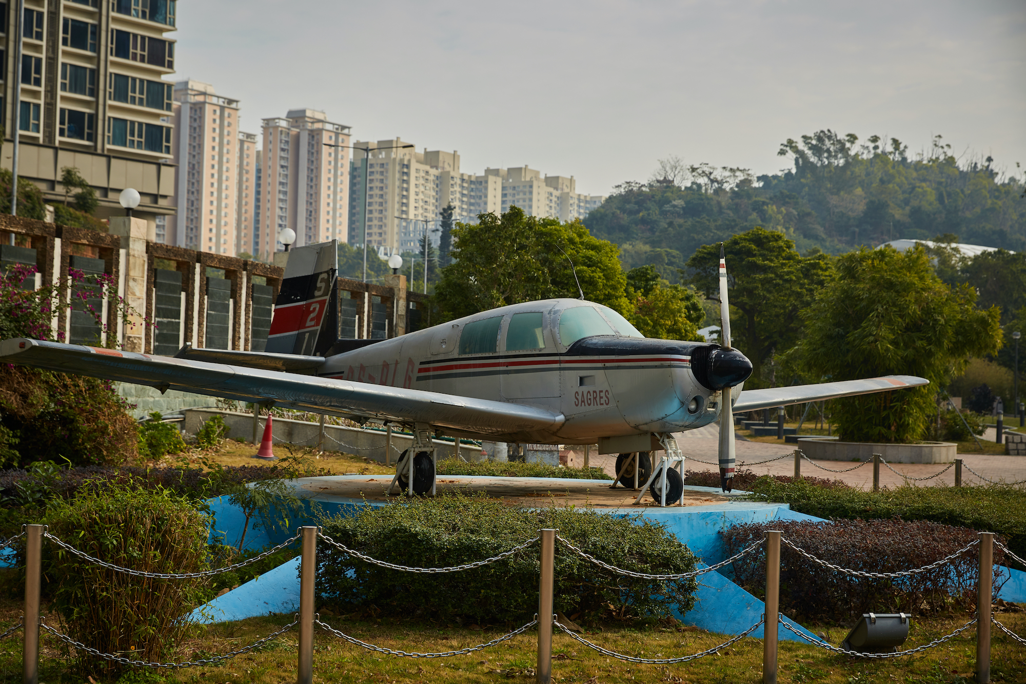 Ever wondered why there’s a plane in the middle of Seac Pai Van Park? Here’s why.