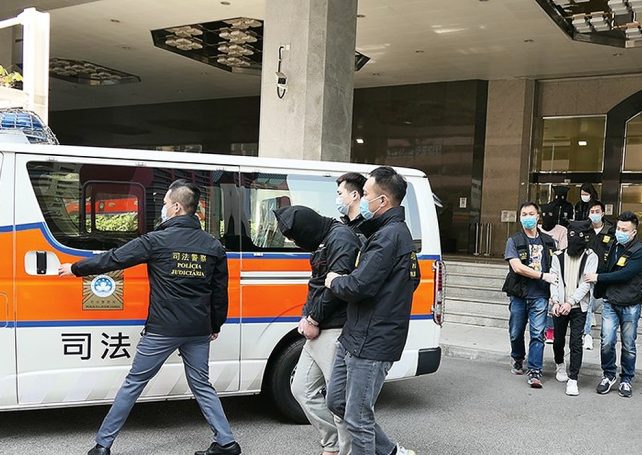 Police catch 3 Vietnamese and one local in drug bust