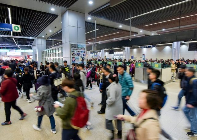 Arrivals hit 427,122 in February