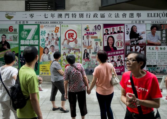 Election chief sets the record straight on reporting rules