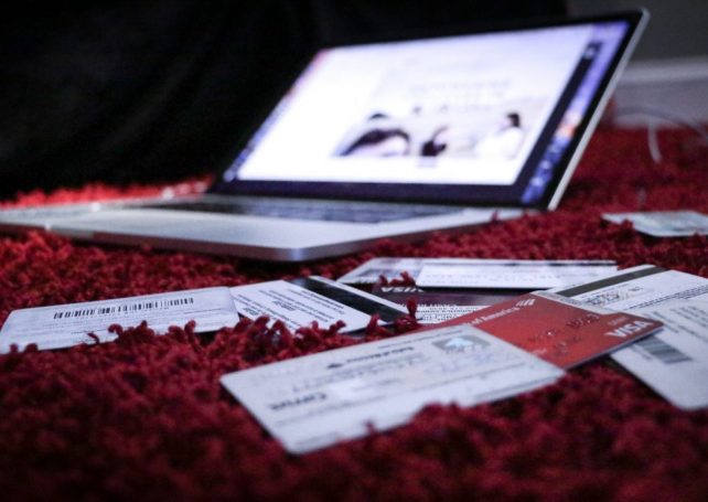 Online scammers dupe clerk out of MOP 5.5 million